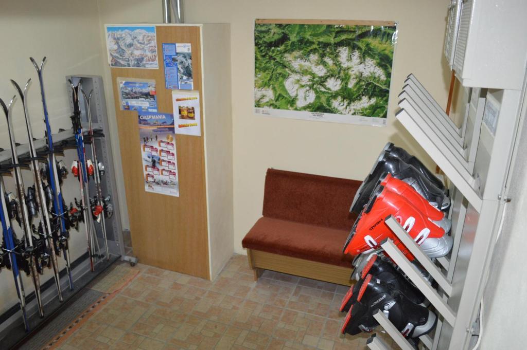 Ciasa Andy Apartment Badia  Bagian luar foto